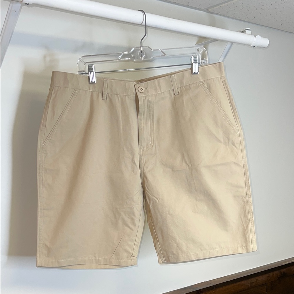 NWT Amazon Bakano Beige Shorts- 36 Waist‎